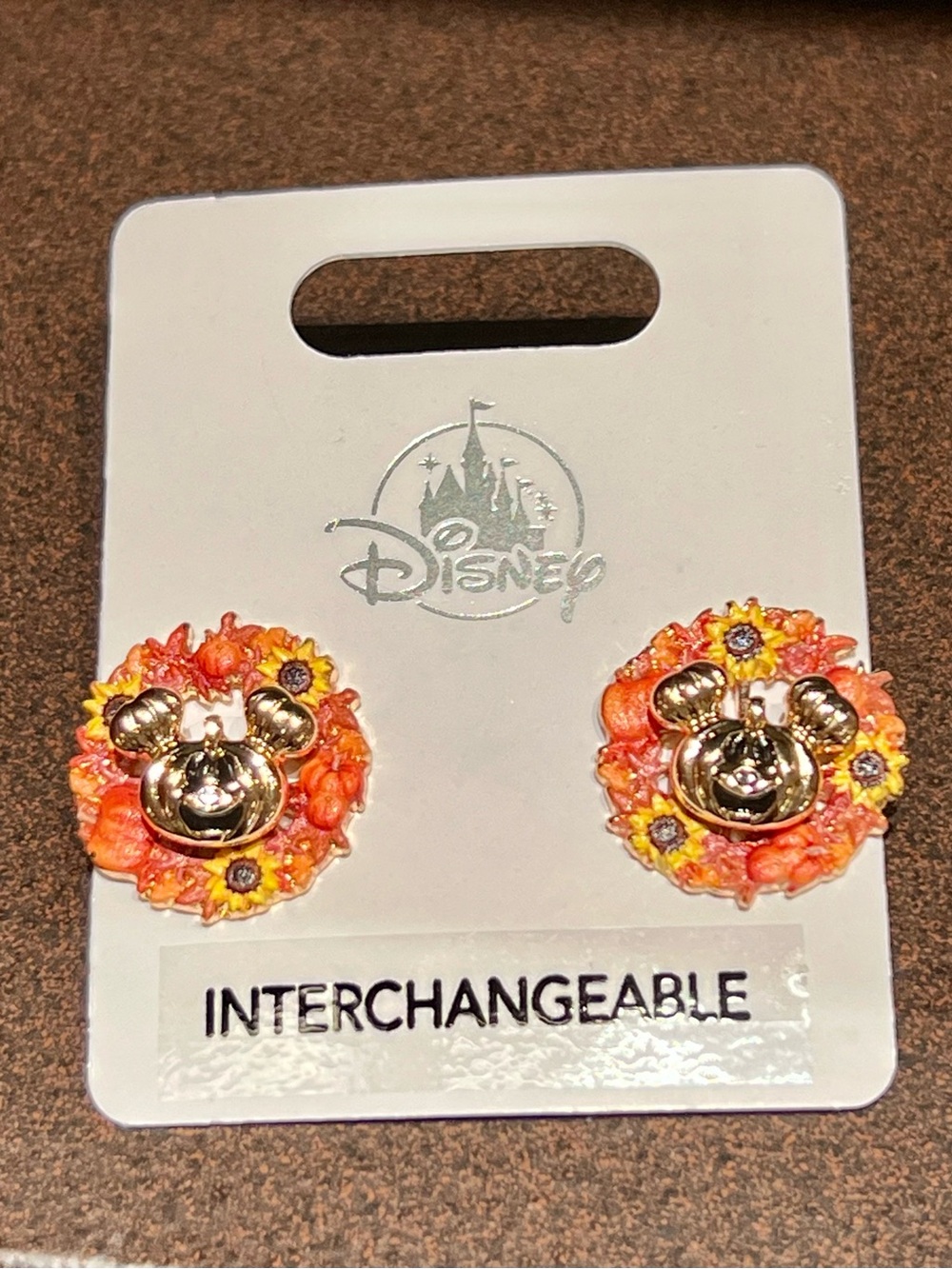 2026 Disney Parks Halloween Mickey Mouse Pumpkin Wreath Stud Earrings New